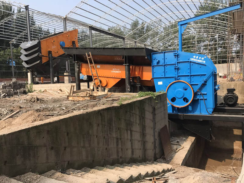 石料破碎生產(chǎn)線(xiàn)